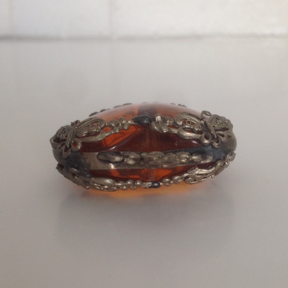 Scorpion Amber Heart Pendant Insect Bug Necklace - Picture 3 of 3